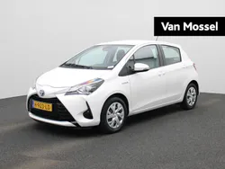 Wit Gebruikt 2020 Toyota Yaris Hybrid Active Hatchback | € 17.900 (Eerlijke prijs)