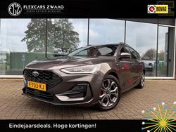 Grijs Gebruikt 2022 Ford Focus ST-Line Stationwagen | € 18.945 (Eerlijke prijs)