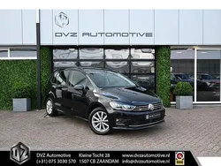 Zwart, metallic lak Gebruikt 2017 VW Golf Sportsvan LOUNGE MPV | € 16.950 (Eerlijke prijs)