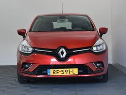 Rood Gebruikt 2017 Renault Clio IV Intens Hatchback | € 8.950 (Goede deal)