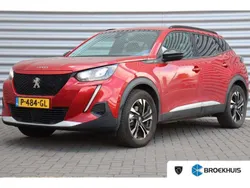 Rood, metallic lak Gebruikt 2022 Peugeot e-2008 Allure SUV | € 19.400 (Goede deal)