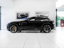 Zwart Gebruikt 2025 Ferrari Purosangue SUV | € 660.000