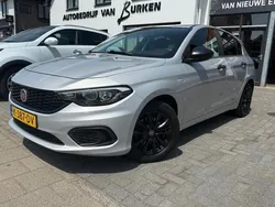 Grijs Gebruikt 2020 Fiat Tipo Street Hatchback | € 12.850 (Eerlijke prijs)