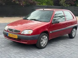 Rood Gebruikt 2001 Citroën Saxo Hatchback | € 1.195