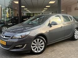 Grijs Gebruikt 2013 Opel Astra Cosmo Hatchback | € 8.440 (Eerlijke prijs)