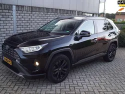 Zwart Gebruikt 2020 Toyota RAV4 Hybrid Executive SUV | € 31.650 (Eerlijke prijs)