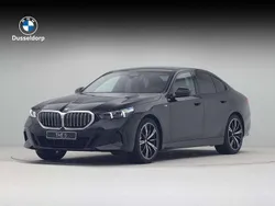 Zwart Nieuw 2025 BMW 520 Comfort Edition Sedan | € 87.128 (Duur)