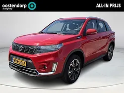 Rood Gebruikt 2023 Suzuki Vitara Style SUV | € 24.950 (Eerlijke prijs)