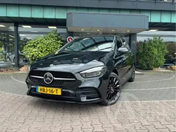 Zwart Gebruikt 2022 Mercedes B250e AMG line MPV | € 35.950