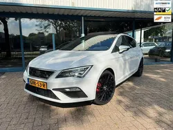 Wit Gebruikt 2017 Seat Leon CONNECT Hatchback | € 17.999 (Eerlijke prijs)