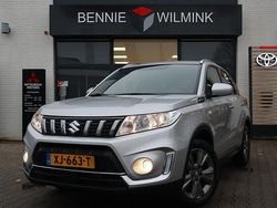 Grijs Gebruikt 2019 Suzuki Vitara MPV | € 19.895 (Eerlijke prijs)