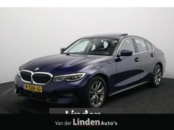 Blauw Gebruikt 2021 BMW 318 Executive Sedan | € 29.950 (Goede deal)