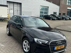 Zwart Gebruikt 2018 Audi A3 Hatchback | € 15.950 (Eerlijke prijs)