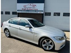 Grijs Gebruikt 2006 BMW 325 Sedan | € 4.499 (Goede deal)