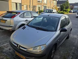 Grijs Gebruikt 2001 Peugeot 206 Hatchback | € 999 (Eerlijke prijs)