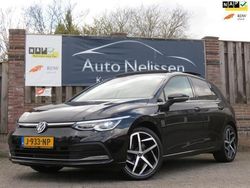 Zwart Gebruikt 2020 VW Golf VII Style Hatchback | € 24.900 (Iets duurder)