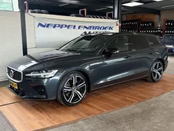 Grijs Gebruikt 2018 Volvo V60 R-Design Stationwagen | € 28.300 (Duur)