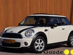Wit Gebruikt 2011 Mini Cooper Business Hatchback | € 4.940 (Goede deal)