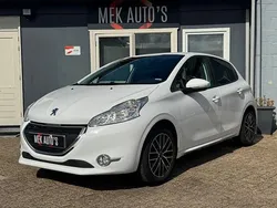 Wit Gebruikt 2013 Peugeot 208 Active Hatchback | € 5.944 (Eerlijke prijs)