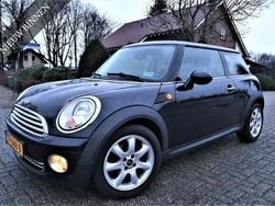 Zwart Gebruikt 2007 Mini ONE Hatchback | € 3.295 (Eerlijke prijs)