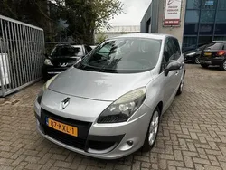 Grijs Gebruikt 2010 Renault Scénic III Dynamique MPV | € 4.499 (Eerlijke prijs)