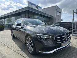 Grijs Gebruikt 2022 Mercedes E300 Business Sedan | € 48.950 (Eerlijke prijs)