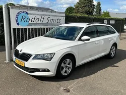 Wit Gebruikt 2018 Skoda Superb Ambition Stationwagen | € 16.950 (Eerlijke prijs)