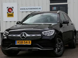 Zwart Gebruikt 2022 Mercedes GLC300e AMG SUV | € 47.900 (Eerlijke prijs)