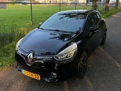 Zwart Gebruikt 2013 Renault Clio IV Expression Hatchback | € 6.850 (Eerlijke prijs)