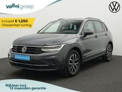 Grijs Gebruikt 2022 VW Tiguan Life SUV | € 30.000 (Goede deal)