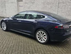 Blauw Gebruikt 2014 Tesla Model S Performance Sedan | € 15.750 (Eerlijke prijs)