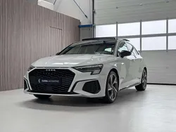 Wit Gebruikt 2020 Audi A3 Sportback e-tron S-Line Sedan | € 32.990 (Duur)
