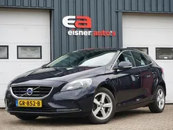 Blauw Gebruikt 2015 Volvo V40 Summum Stationwagen | € 5.949 (Eerlijke prijs)