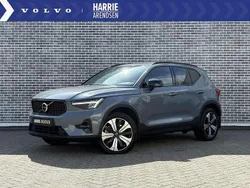 , metallic lak Gebruikt 2022 Volvo XC40 Plus SUV | € 39.899 (Duur)