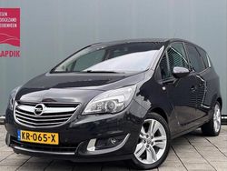Zwart (metallic) Gebruikt 2016 Opel Meriva Sport MPV | € 9.444