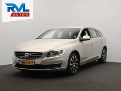 Bruin Gebruikt 2017 Volvo V60 Dynamic Stationwagen | € 14.900 (Goede deal)