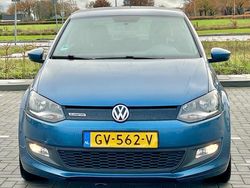 Blauw Gebruikt 2015 VW Polo Edition Hatchback | € 6.450 (Eerlijke prijs)