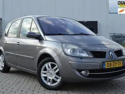Grijs Gebruikt 2008 Renault Scénic II MPV | € 2.995 (Iets duurder)