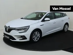 Wit Gebruikt 2021 Renault Mégane IV Business Stationwagen | € 18.940 (Eerlijke prijs)