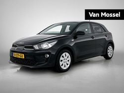 Zwart Gebruikt 2023 Kia Rio Hatchback | € 19.400 (Eerlijke prijs)
