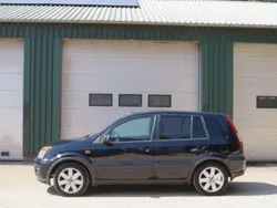 Blauw Gebruikt 2007 Ford Fusion Futura MPV | € 1.950 (Eerlijke prijs)