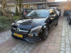 Zwart Gebruikt 2017 Mercedes A160 Sport Edition Hatchback | € 19.950 (Eerlijke prijs)
