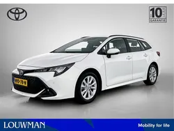 Wit Gebruikt 2024 Toyota Corolla Hybrid Stationwagen | € 31.445