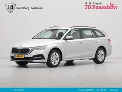 Grijs Gebruikt 2024 Skoda Octavia Business Line Stationwagen | € 29.940 (Eerlijke prijs)