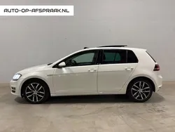 Wit, metallic lak Gebruikt 2014 VW Golf VII Highline Hatchback | € 9.499 (Goede deal)