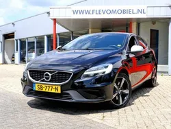 Zwart Gebruikt 2018 Volvo V40 Business Edition Stationwagen | € 15.750 (Goede deal)