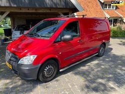 Rood Gebruikt 2013 Mercedes Vito MPV | € 6.250 (Super prijs)