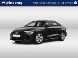 Zwart Gebruikt 2022 Audi A3 Design Sedan | € 30.950 (Eerlijke prijs)