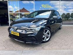 Zwart Gebruikt 2021 VW Golf VIII R-line Hatchback | € 19.495 (Super prijs)