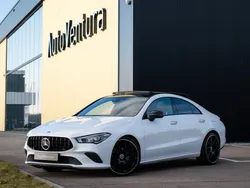 Wit, metallic lak Gebruikt 2023 Mercedes CLA180 AMG line Sedan | € 41.950 (Duur)